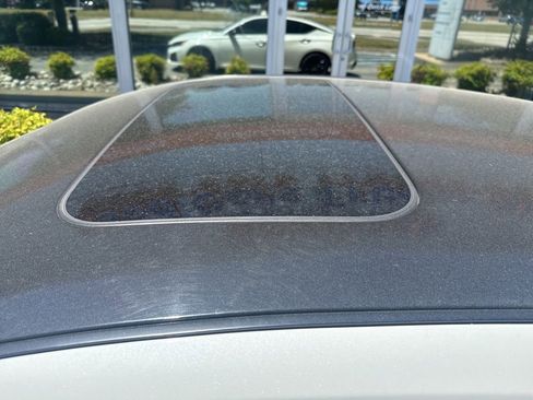 Used 2023 Nissan Altima 2.5 SV w/ SV Premium Package FWD image 9
