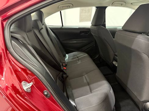 Used 2025 Toyota Corolla LE image 20