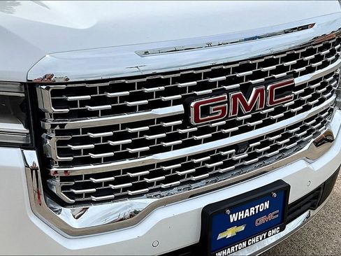 Used 2023 GMC Acadia Denali w/ Denali Ultimate Package AWD/4WD image 34