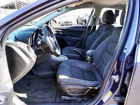 Used 2014 Chevrolet Cruze LT image 15