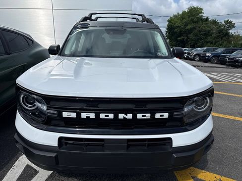 Used 2024 Ford Bronco Sport Outer Banks w/ Tech Package AWD/4WD image 2
