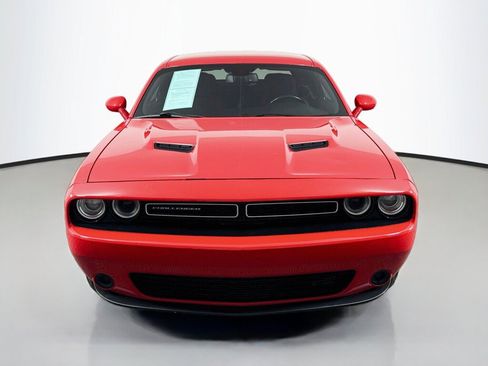Used 2021 Dodge Challenger SXT RWD image 8