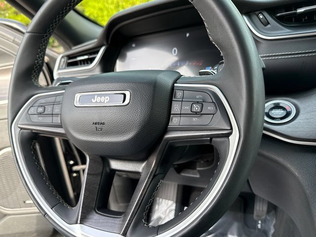 Used 2024 Jeep Grand Cherokee Limited 4xe AWD/4WD image 14