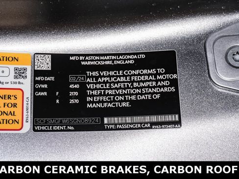 Used 2025 Aston Martin V8 Vantage Coupe image 34