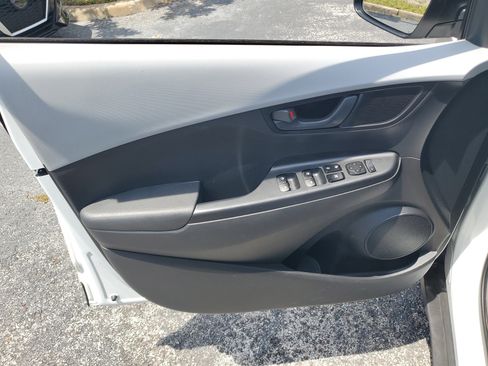 Used 2018 Hyundai Kona SEL FWD image 10