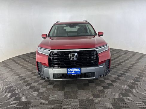 Certified 2026 Honda Pilot Touring image 2
