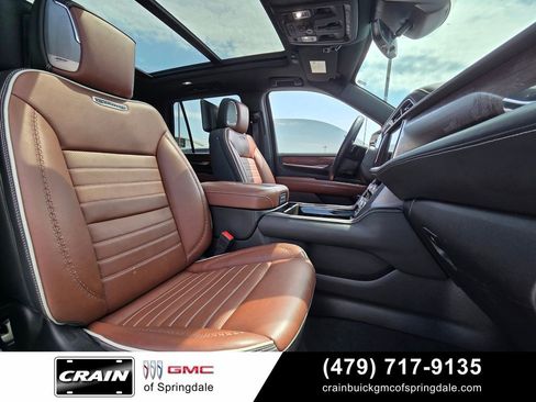 Used 2024 GMC Yukon Denali Ultimate AWD/4WD image 29