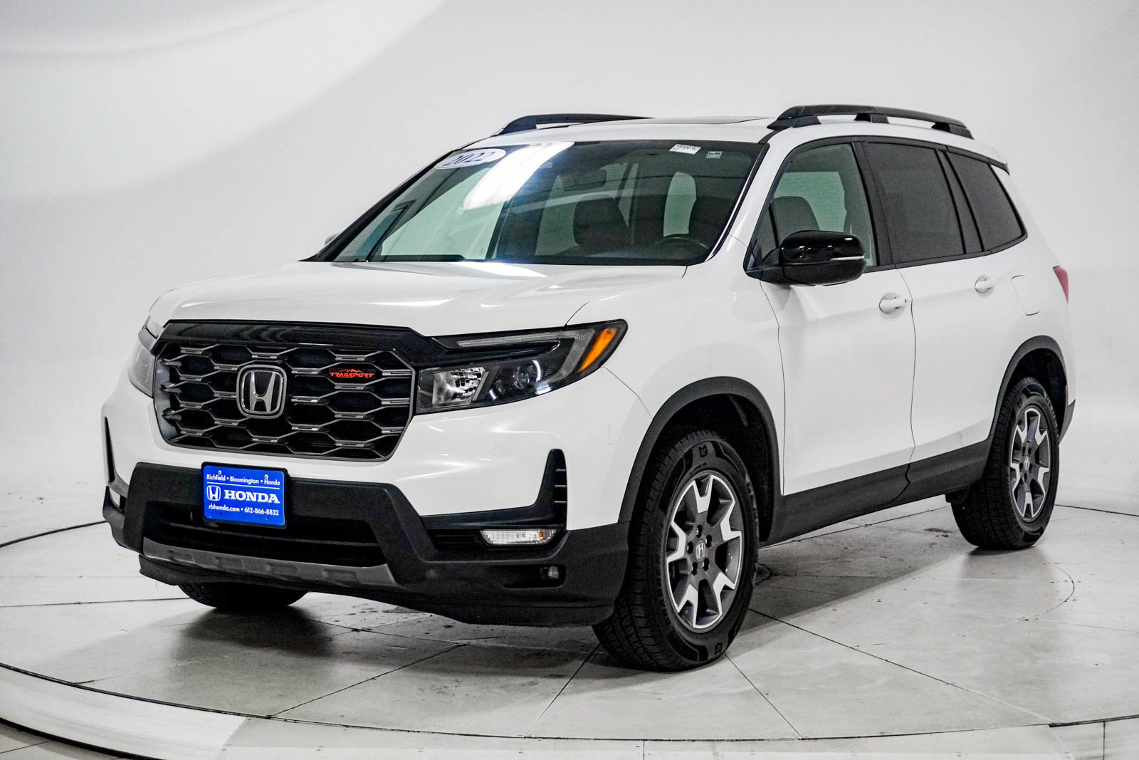 Used 2022 Honda Passport TrailSport image 3