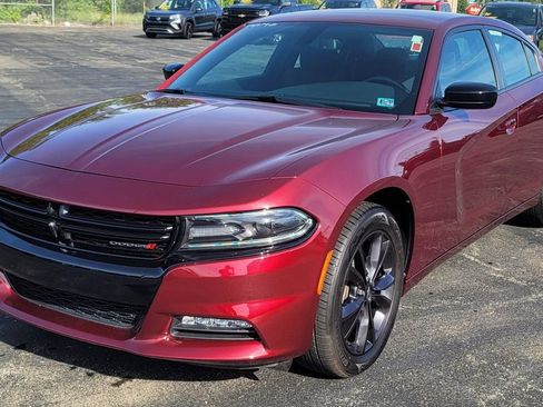Used 2021 Dodge Charger SXT w/ Blacktop Package AWD/4WD image 3