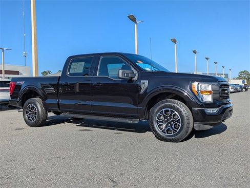 Certified 2022 Ford F150 XLT w/ Equipment Group 301A Mid image 4