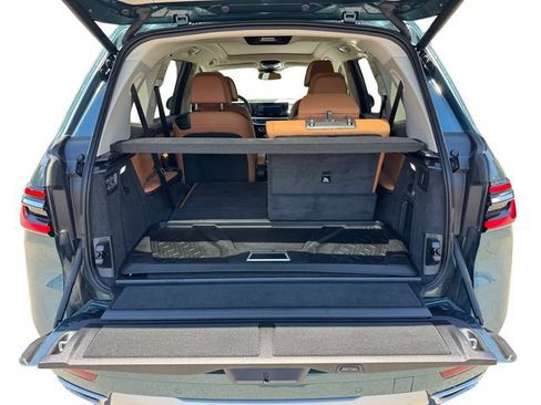 Certified 2025 BMW X7 xDrive40i AWD/4WD image 18