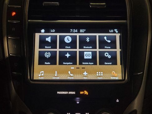 Used 2017 Lincoln MKX Reserve w/ Cargo Utility Package FWD image 25