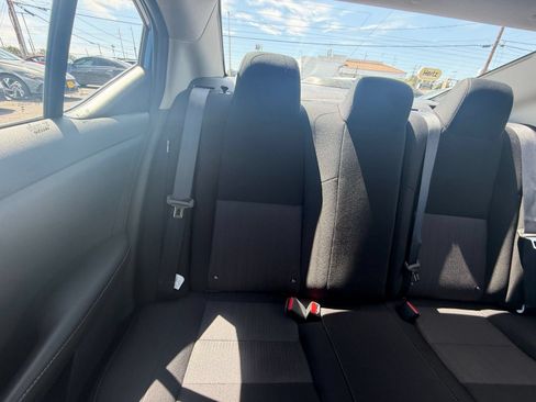 Used 2025 Nissan Sentra SV FWD image 37