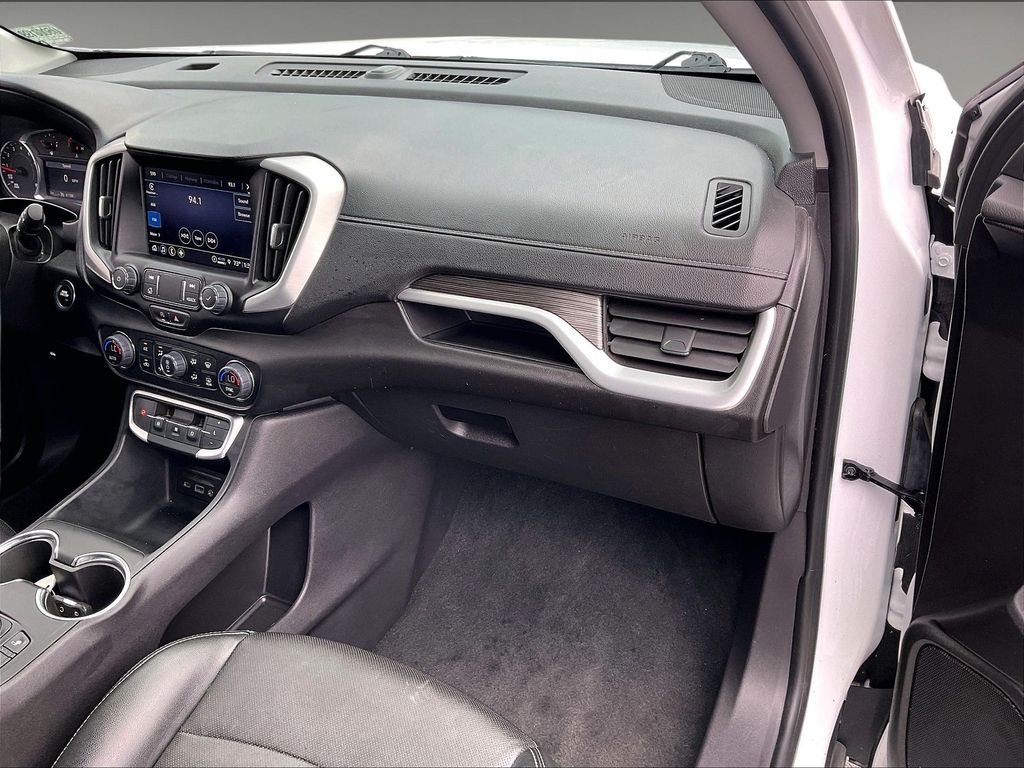 Used 2024 GMC Terrain SLT AWD/4WD image 12