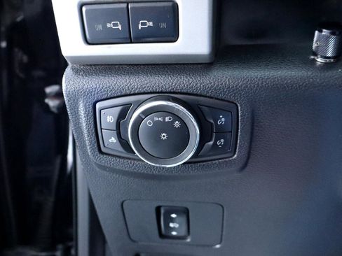 Used 2017 Ford F350 Lariat w/ Chrome Package image 25