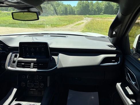 Used 2023 Chevrolet Tahoe Z71 w/ Z71 Off-Road Package AWD/4WD image 45