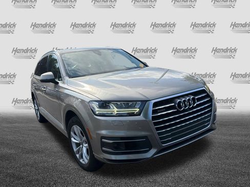 Used 2017 Audi Q7 3.0T Premium Plus AWD/4WD image 2