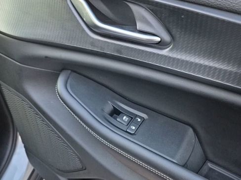 Used 2023 Jeep Grand Cherokee Altitude image 18