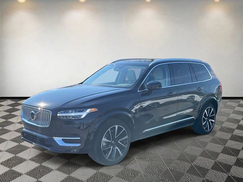 Used 2023 Volvo XC90 B6 Plus w/ Protection Package Premier image 7