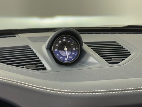 Used 2025 Porsche 911 Carrera image 18