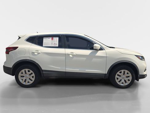 Certified 2020 Nissan Rogue Sport S FWD image 7