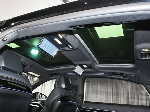 Used 2023 Audi S8 w/ S8 Executive Package AWD/4WD image 57