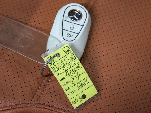 Used 2023 Mercedes-Benz GLC 300 4MATIC image 29