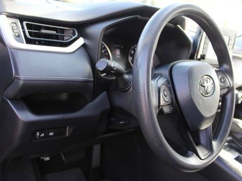Used 2021 Toyota RAV4 LE w/ Carpet Mat Package (TMS) FWD image 44