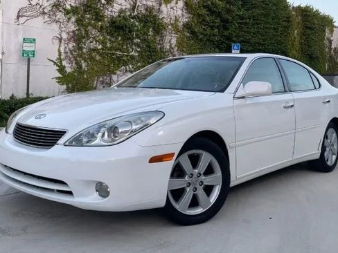 Used 2005 Lexus ES 330 image 7