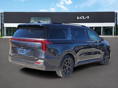 New 2026 Kia Carnival SX Prestige FWD image 4