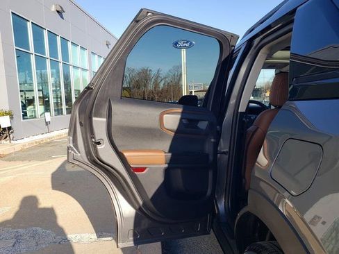 Used 2025 Ford Bronco Sport Outer Banks w/ Outer Banks Tech Package+ image 15