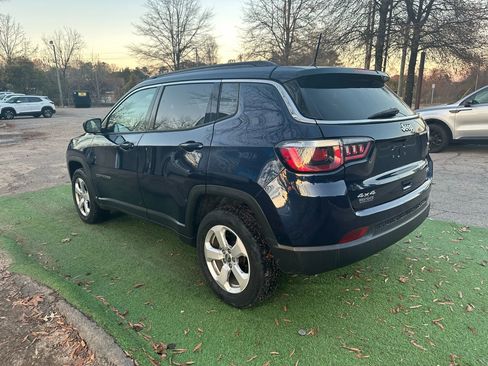 Used 2018 Jeep Compass Latitude w/ Cold Weather Group image 5