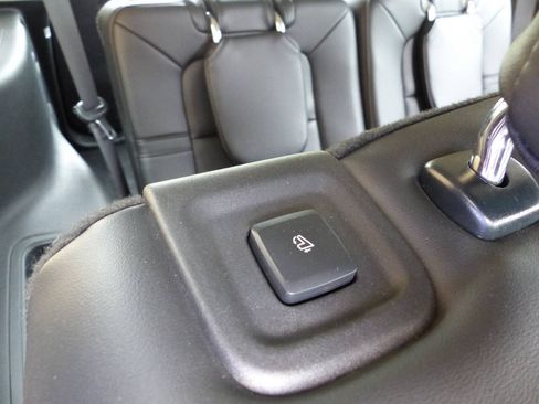 Used 2023 Lincoln Aviator AWD w/ Elements Package image 42