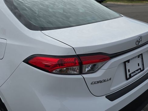 Used 2026 Toyota Corolla LE FWD image 35