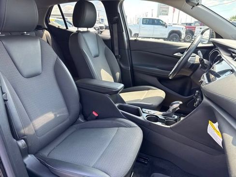Used 2023 Buick Encore GX Preferred w/ Cold Weather Comfort Package AWD/4WD image 27