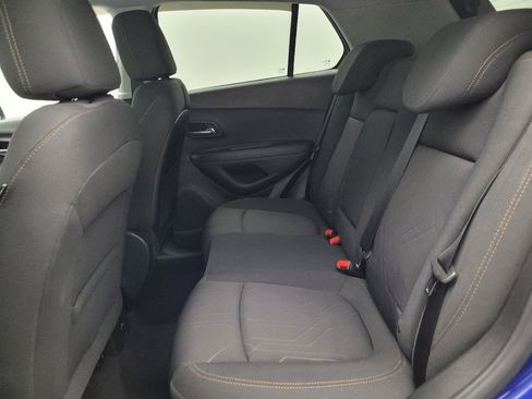 Used 2017 Chevrolet Trax LT FWD image 18