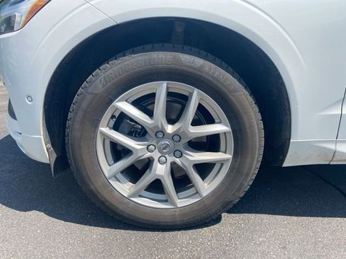 Used 2019 Volvo XC60 T5 Momentum w/ Premium Package AWD/4WD image 9