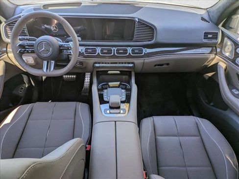 New 2026 Mercedes-Benz GLS 580 4MATIC image 15
