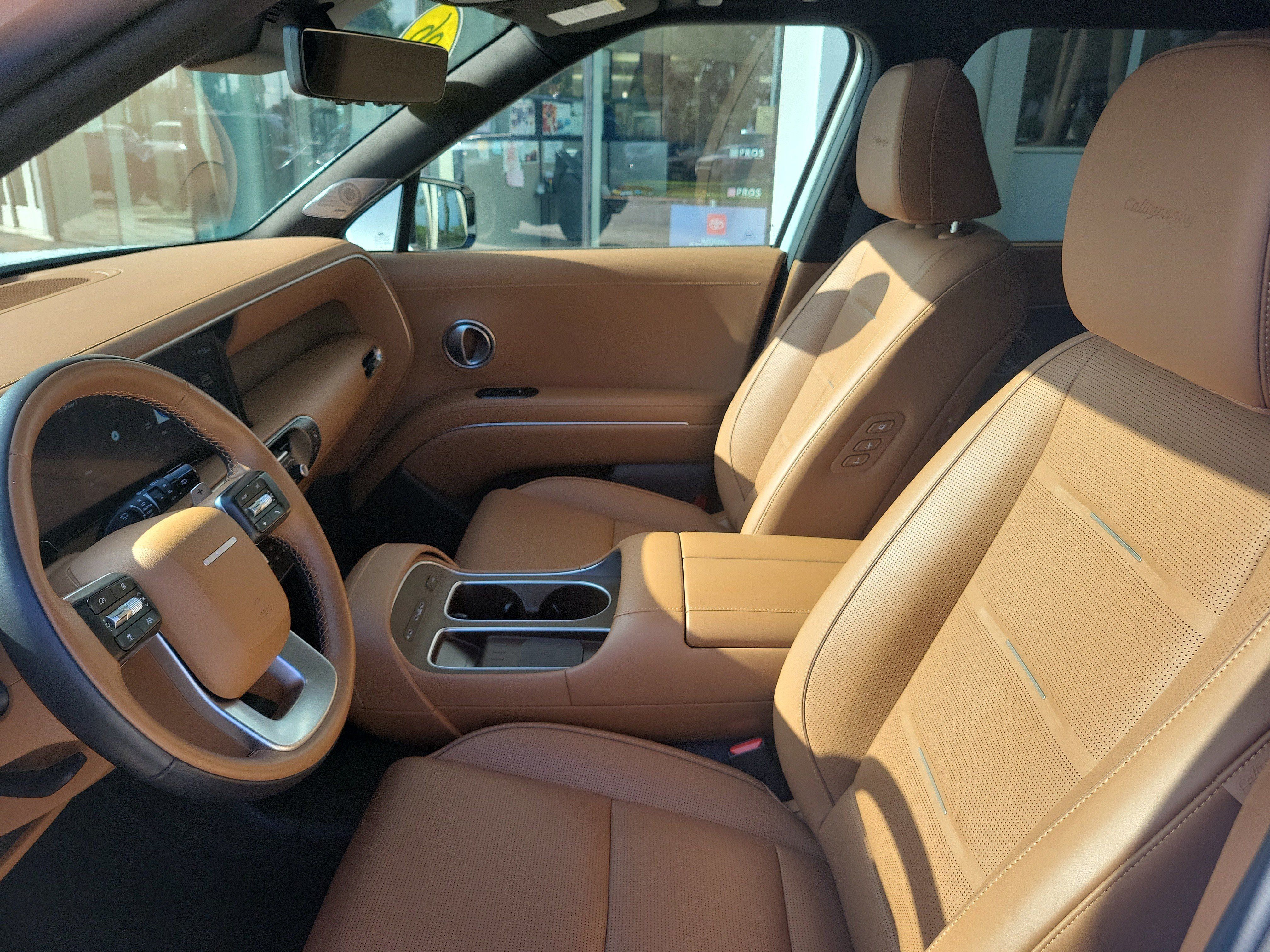 Used 2026 Hyundai Palisade Calligraphy FWD image 25