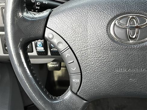 Used 2011 Toyota Tacoma 4x4 Double Cab image 11