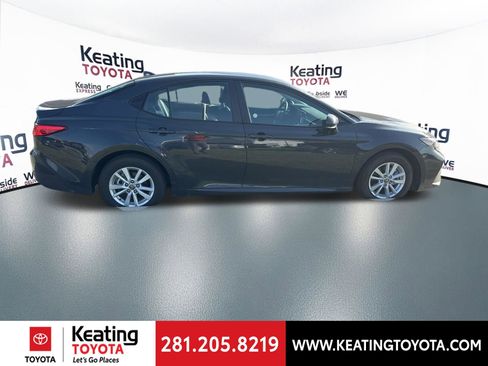 Used 2026 Toyota Camry LE FWD image 8