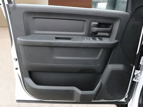 New 2026 RAM 2500 Tradesman w/ Chrome Appearance Group AWD/4WD image 11