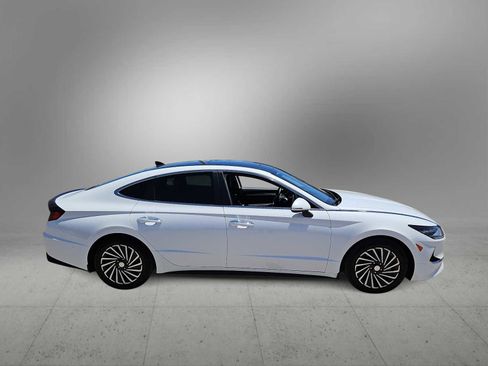 Certified 2023 Hyundai Sonata Limited FWD image 9