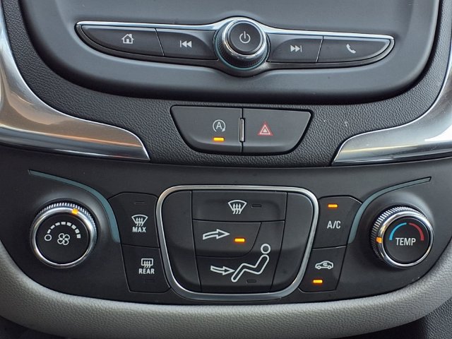 Used 2024 Chevrolet Equinox LS FWD image 16