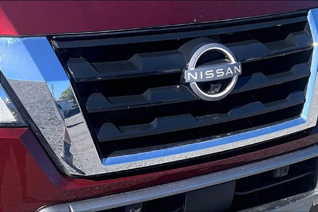 Used 2022 Nissan Armada Platinum w/ Captain's Chairs Package AWD/4WD image 34