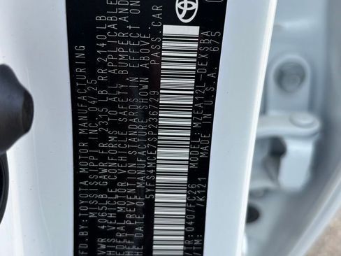 Certified 2025 Toyota Corolla SE image 27