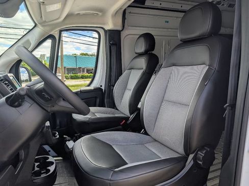 Used 2026 RAM ProMaster 2500 w/ Convenience Group FWD image 16