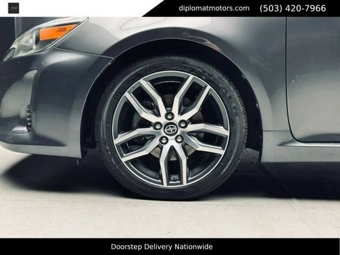 Used 2015 Scion tC FWD image 33