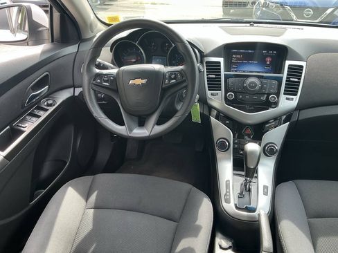 Used 2016 Chevrolet Cruze LT FWD image 16