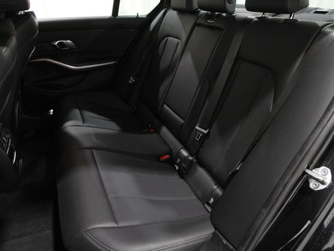 Certified 2022 BMW 330i xDrive Sedan w/ Driving Assistance Package image 20